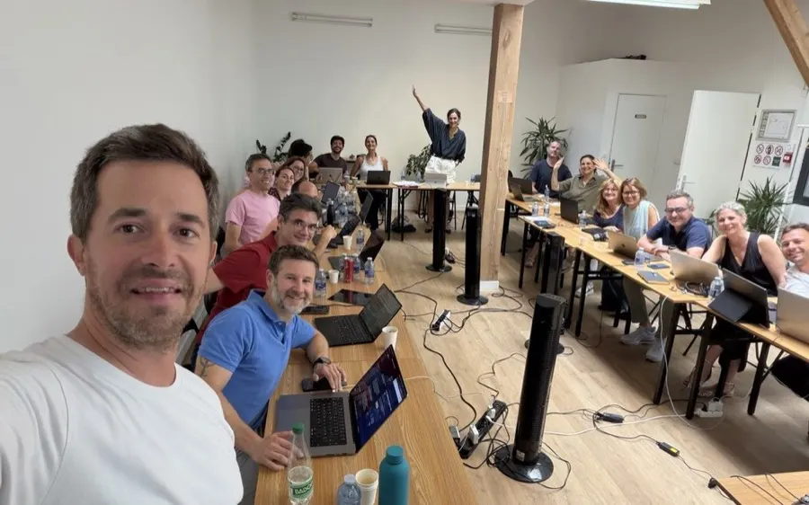 Équipe en atelier